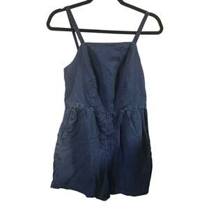 Old Navy Womens Romper Shorts Size Small Chambray Denim Blue Pockets Smocking
